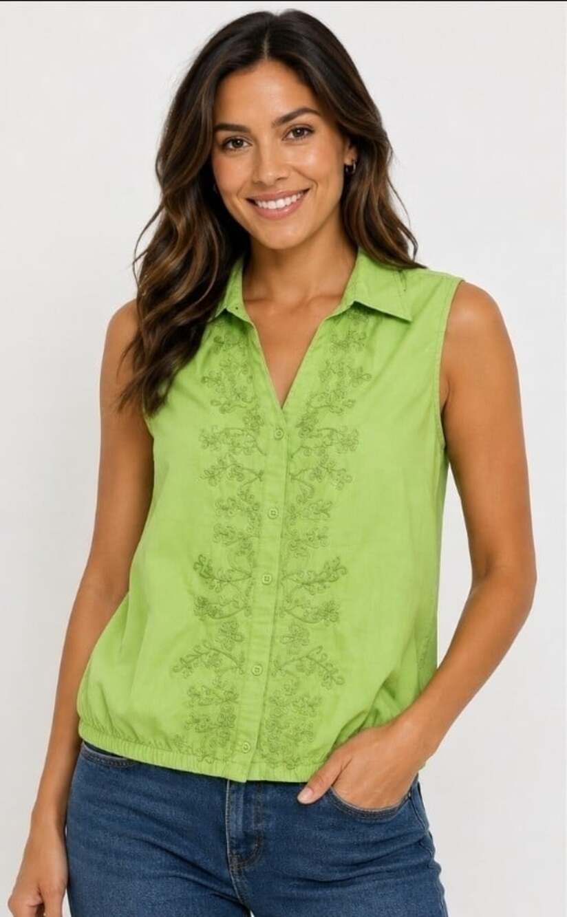 Magazine Mint Sleeveless Collared Button Front Embroidered Blouse Sz L  CR60